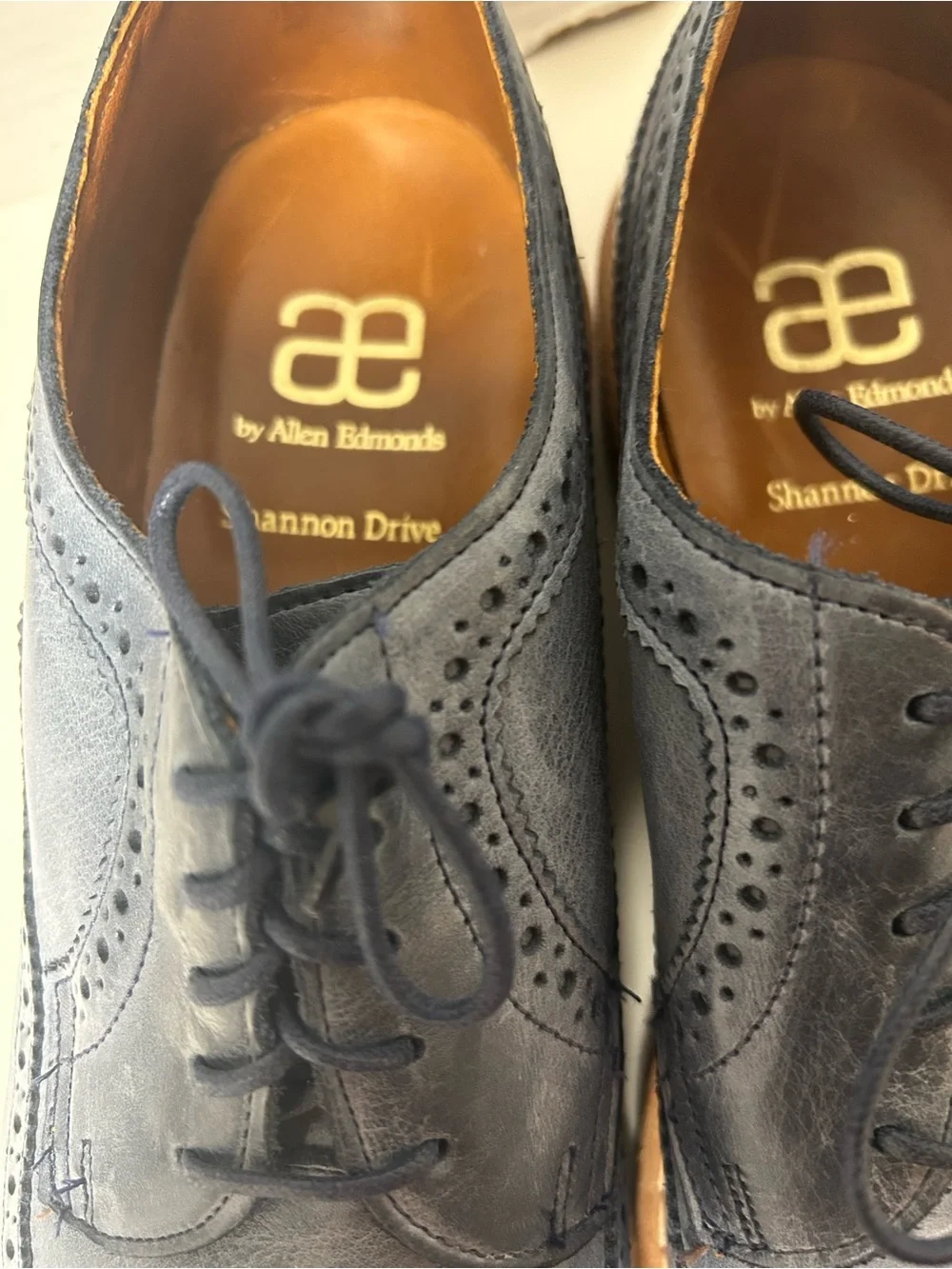 Allen Edmonds Shannon Drive Blue Leather Wingtip Brogue Oxfords - Size 10.5